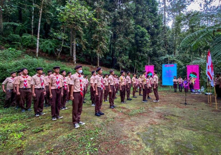 Nature Camping - Sekolah Desain Grafis Solo