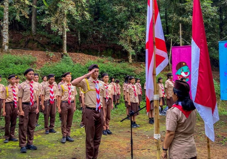 Nature Camping - Sekolah Desain Grafis Solo