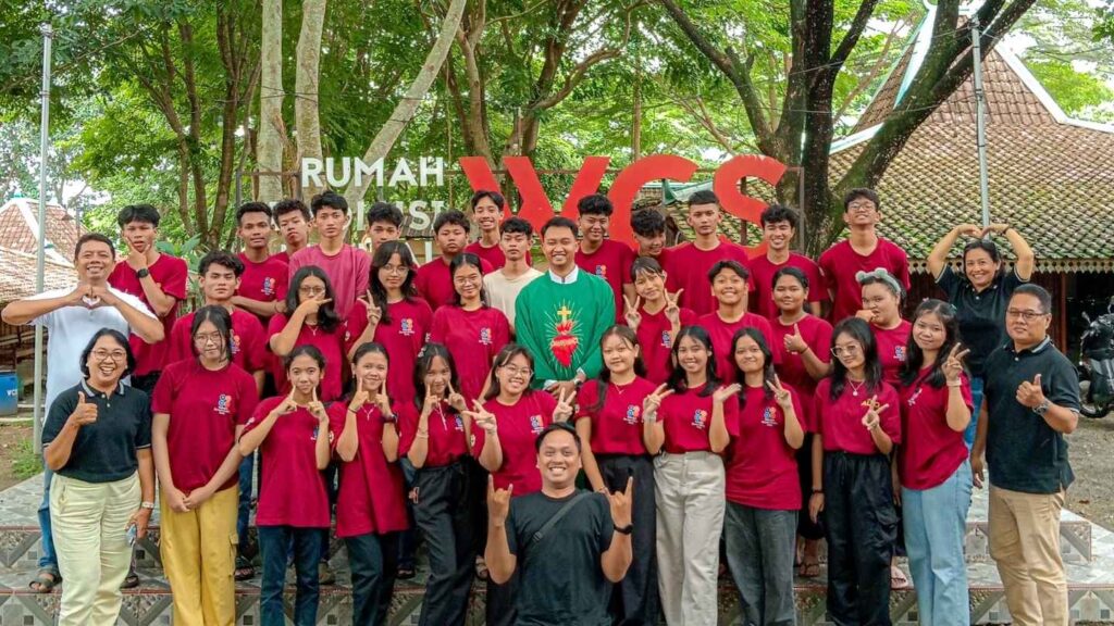 Gladi Rohani - Sekolah Desain Grafis Solo